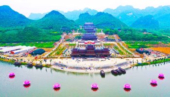 Chùa Tam Chúc Hà Nam – Ngôi chùa lớn nhất Việt Nam (2023)