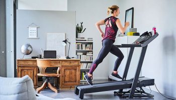 [Hướng dẫn] Cách tập đúng trên máy chạy bộ cho người mới bắt đầu
